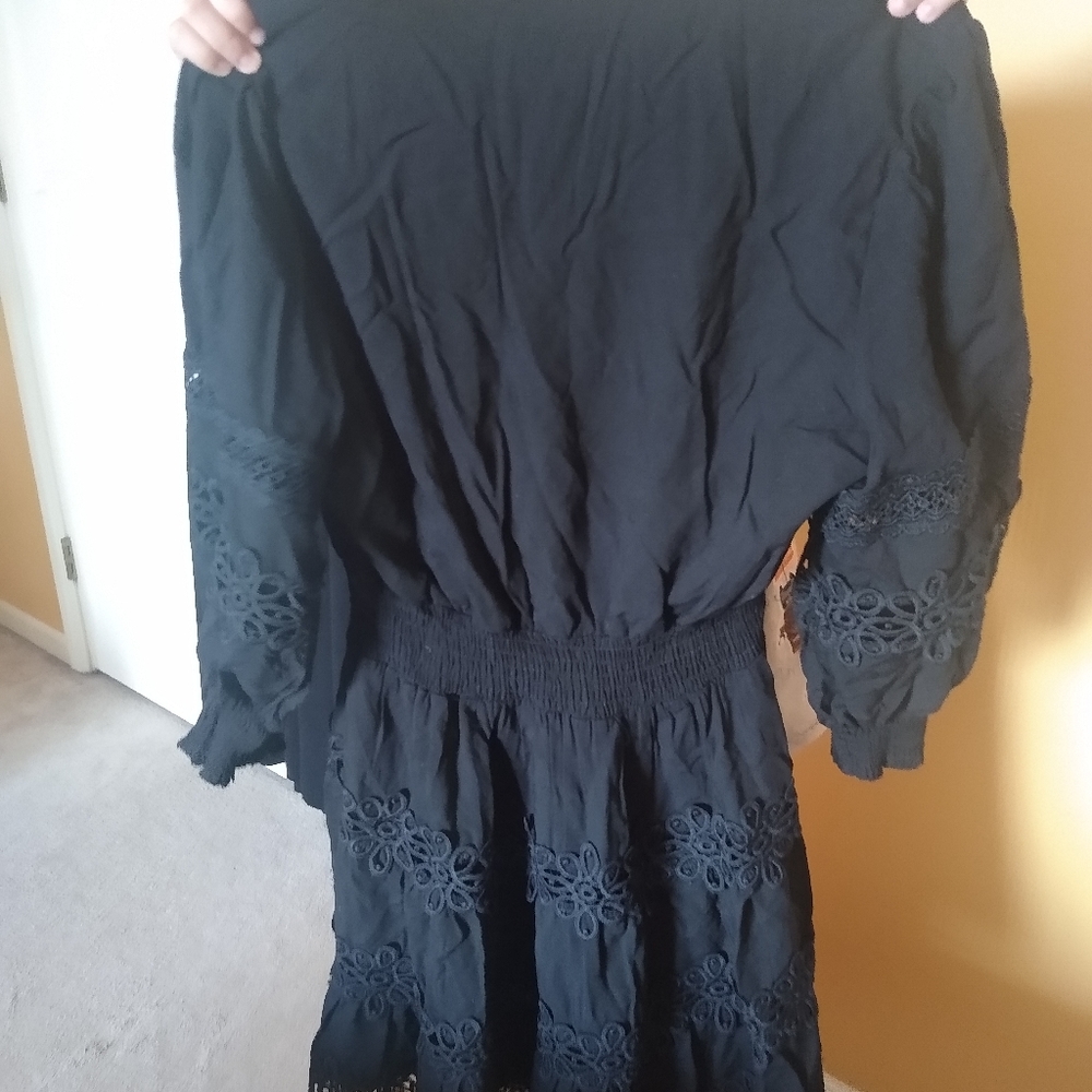 Dress - Picture 2 of 2